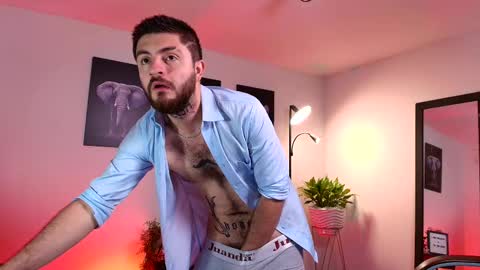 Snapshot of matteo_simpson chatting on 02.26.25 Matteo simpson online show from 02.26.25