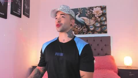 Matthew INDEPENDENT MODEL online show from 03.27.26