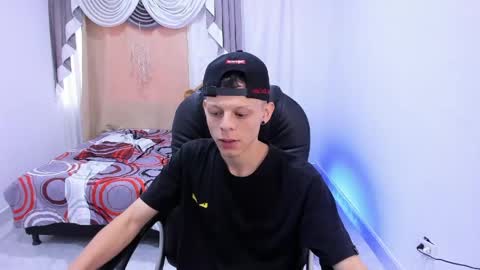 Snapshot of matthewboy_ chatting on 05.15.26 MatthewBoy online show from 05.15.26