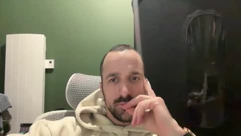 Snapshot of matthias24 chatting on 02.19.26 M online show from 02.19.26