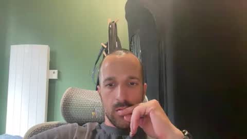 Snapshot of matthias24 chatting on 05.30.26 M online show from 05.30.26