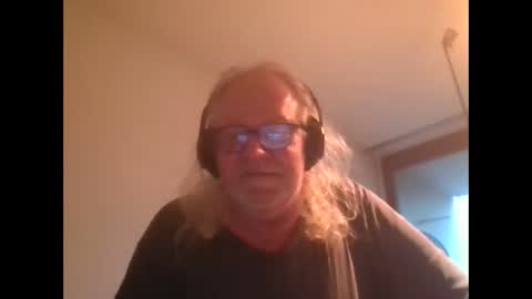 Snapshot of matthy60 chatting on 10.05.25 Matthias online show from 10.05.25
