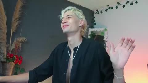 mattias     online show from 10.19.25