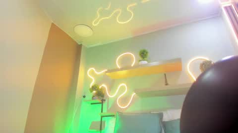 Snapshot of matty_jhons chatting on 10.09.25 M A T T Y online show from 10.09.25