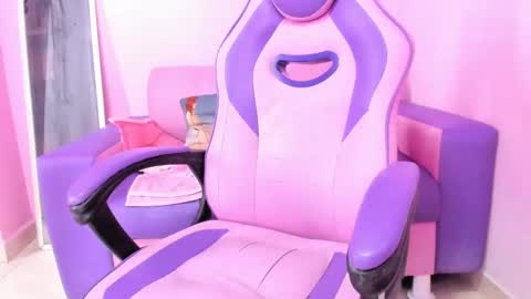 Snapshot of mature_bitch_monster_ass chatting on 09.10.25 call me mommy online show from 09.10.25