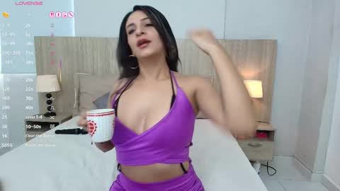 Snapshot of mature_katerin chatting on 10.11.25 katerin online show from 10.11.25