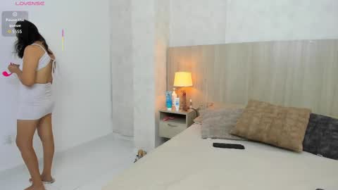 Macarena online show from 09.09.25