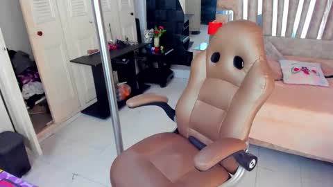 Sexy Hot Mature Sophy online show from 05.19.26