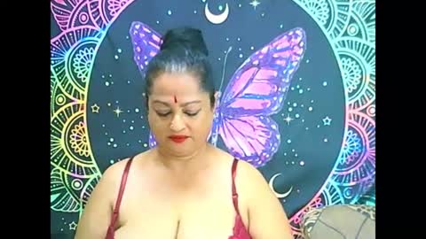 Snapshot of matureindian4u65 chatting on 03.09.25 matureindian4u65 online show from 03.09.25