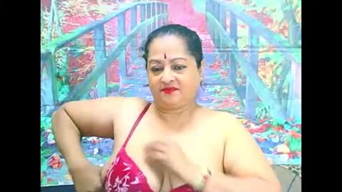 Snapshot of matureindian4u65 chatting on 09.10.25 matureindian4u65 online show from 09.10.25
