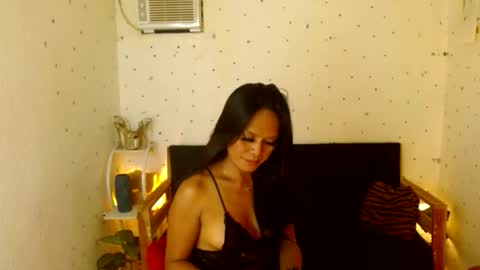 Snapshot of maturity_mommy_intown chatting on 09.29.25 maturity_mommy_intown online show from 09.29.25