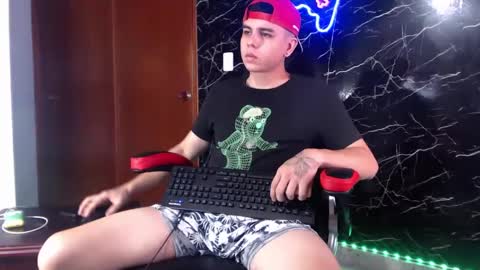 Snapshot of maty_hard chatting on 01.03.25 Matias online show from 01.03.25