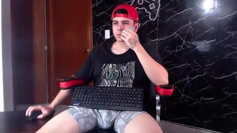 Snapshot of maty_hard chatting on 01.23.25 Matias online show from 01.23.25