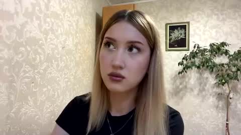 Mia online show from 07.29.26