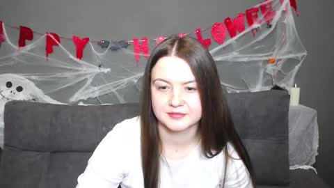 MavkaCute online show from 10.16.25