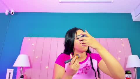 Snapshot of mavystar chatting on 12.21.24 Mavy  online show from 12.21.24