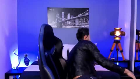 Max Conor online show from 09.16.25