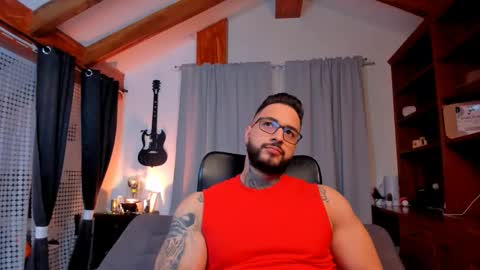 Snapshot of max_dic1 chatting on 03.08.25 max D. online show from 03.08.25