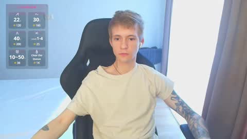 Max Gen with tats 24years  And Ethan without tats 20 years online show from 03.03.25