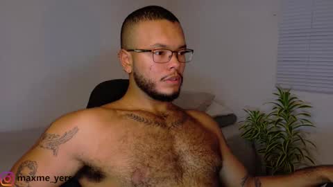 max_meyer online show from 11.11.25