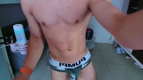 Snapshot of max_russell chatting on 02.02.25 Former Porn Star online show from 02.02.25