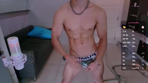 Snapshot of max_russell chatting on 02.10.25 Former Porn Star online show from 02.10.25