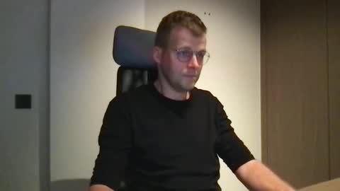 Max take off clothes online show from 02.24.25