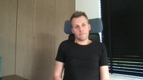 Max take off clothes online show from 03.10.25