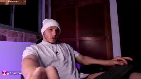 max_valiant1 online show from 01.13.26