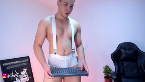 max_valiant1 online show from 02.15.26