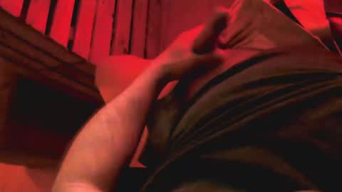 Snapshot of maxcamlove chatting on 02.21.25 maxcamlove online show from 02.21.25