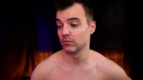 Max Hughes online show from 11.06.25