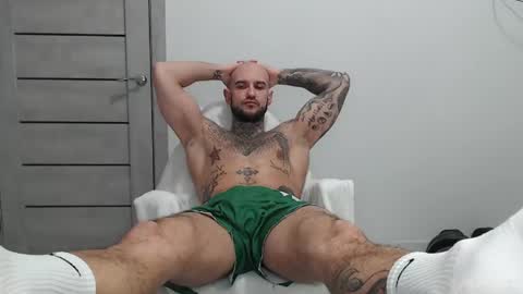 Snapshot of maxi_foxxx chatting on 04.25.26 Maximus Fox online show from 04.25.26