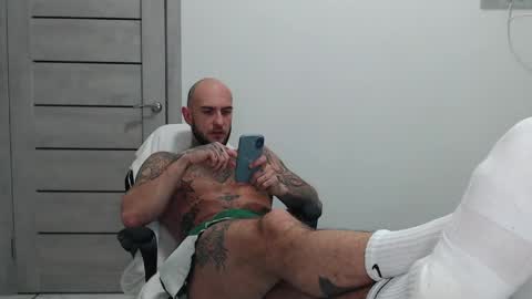 Snapshot of maxi_foxxx chatting on 05.08.26 Maximus Fox online show from 05.08.26