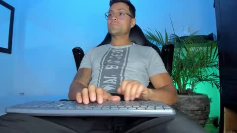 MAXI      online show from 03.25.26