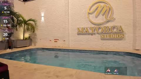 maxim online show from 11.21.25