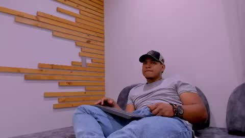 Maximo Montana online show from 07.29.26