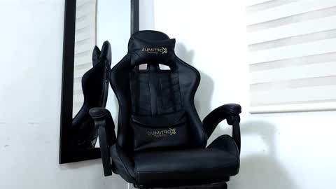 Maximo Sebastian online show from 12.01.25