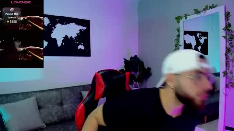 Maximo Wolf online show from 12.04.25