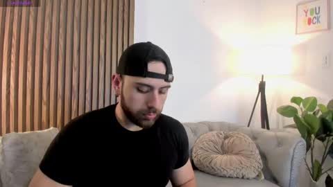 Maximo Wolf online show from 06.01.26