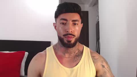 Independent Model online show from 06.18.26