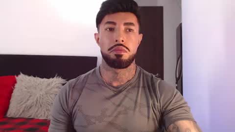 Independent Model online show from 06.22.26