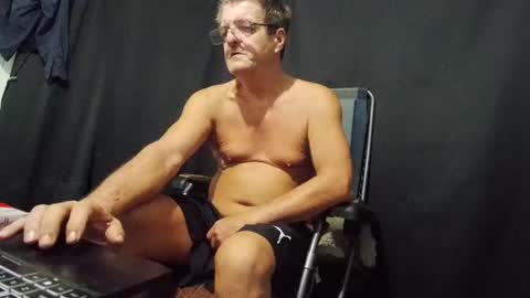 Snapshot of maximus_oreally chatting on 01.31.25 Max online show from 01.31.25