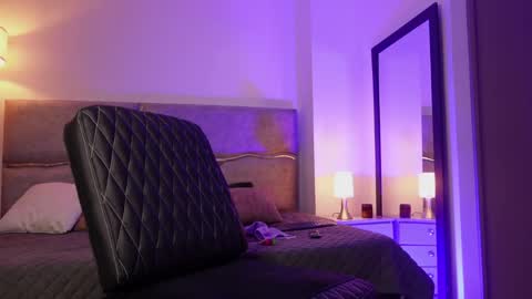 Maximus Clark online show from 04.22.26