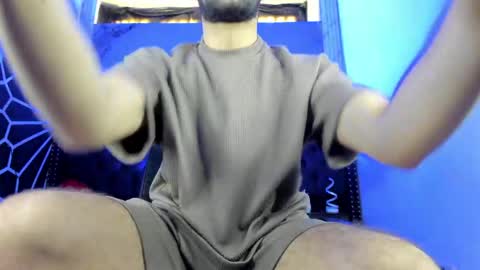 Snapshot of maximusclark1_ chatting on 05.20.26 Maximus online show from 05.20.26