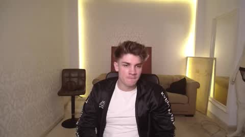 MaxKaiden online show from 03.04.25