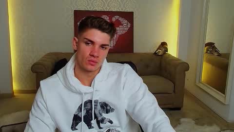 MaxKaiden online show from 09.17.25