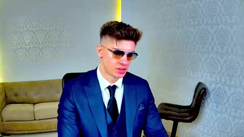 MaxKaiden online show from 02.14.26