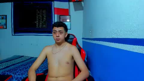 Snapshot of maxowens_oficial chatting on 07.05.26 MAX online show from 07.05.26