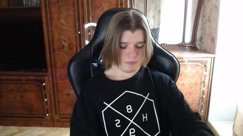 Max online show from 11.06.25